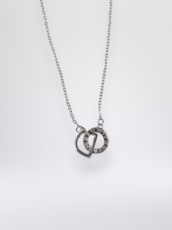 70D79EDA-2362-4568-B671-3DFB6BD99D3D Cadena Timeless Love