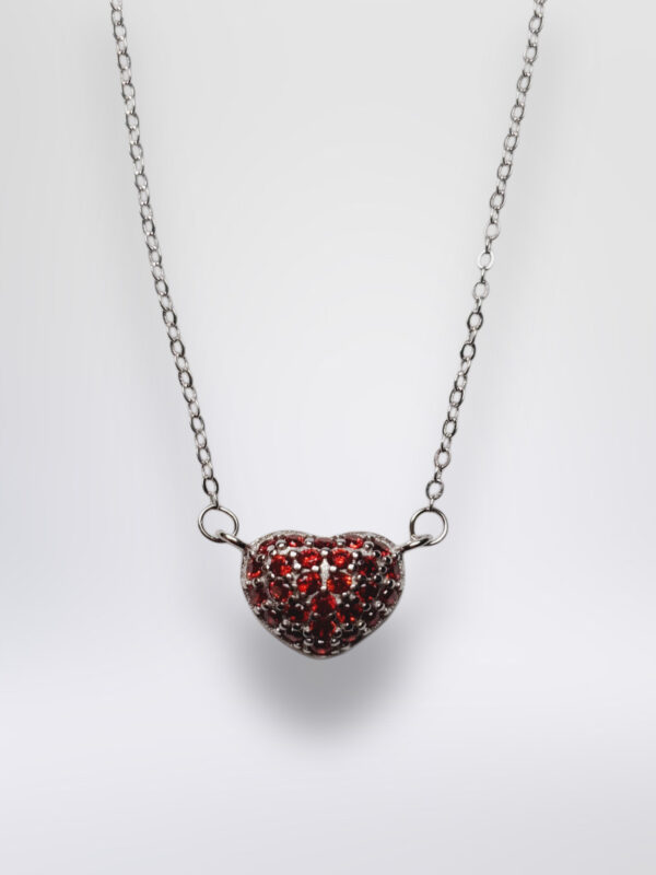 A2445278-8D49-4AA0-8B4F-0E8A99D882A3 Cadena Heart Scarlet