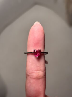 Anillo Latido Carmesí