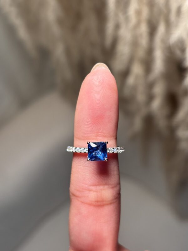 IMG_2763 Anillo Azul Majestuoso